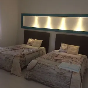 https://smeralda-house.it-tuscanyhotel.com